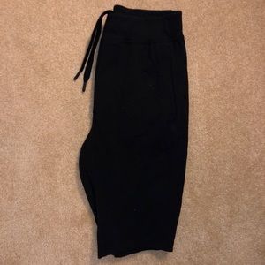 Black men’s lululemon cotton shorts small